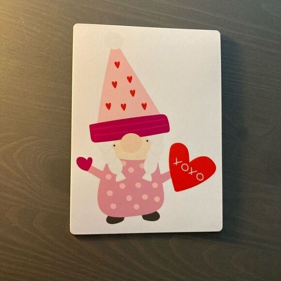 Valentine’s Gnome Magnet - Picture 2 of 3